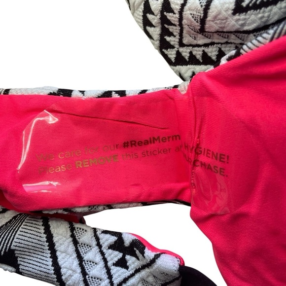 NEW Maaji Geometric Reversible Bikini Bottom - Picture 8 of 11